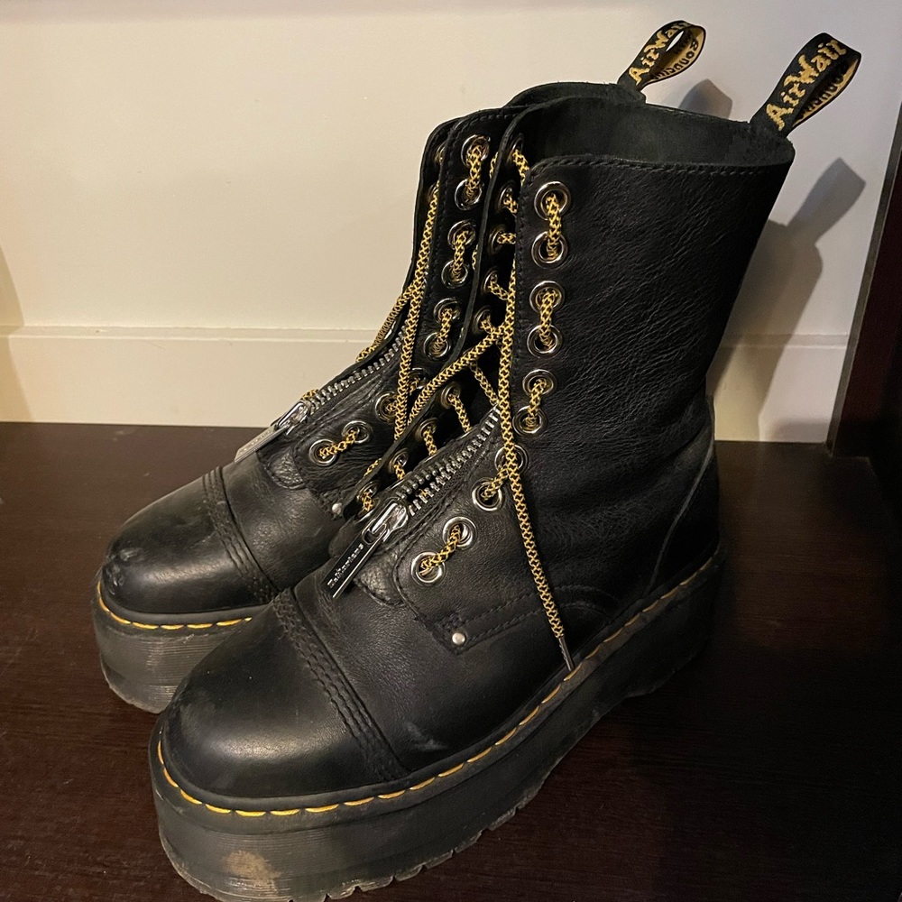 DrMartens Sinclair Hi Max Size 10 UK8